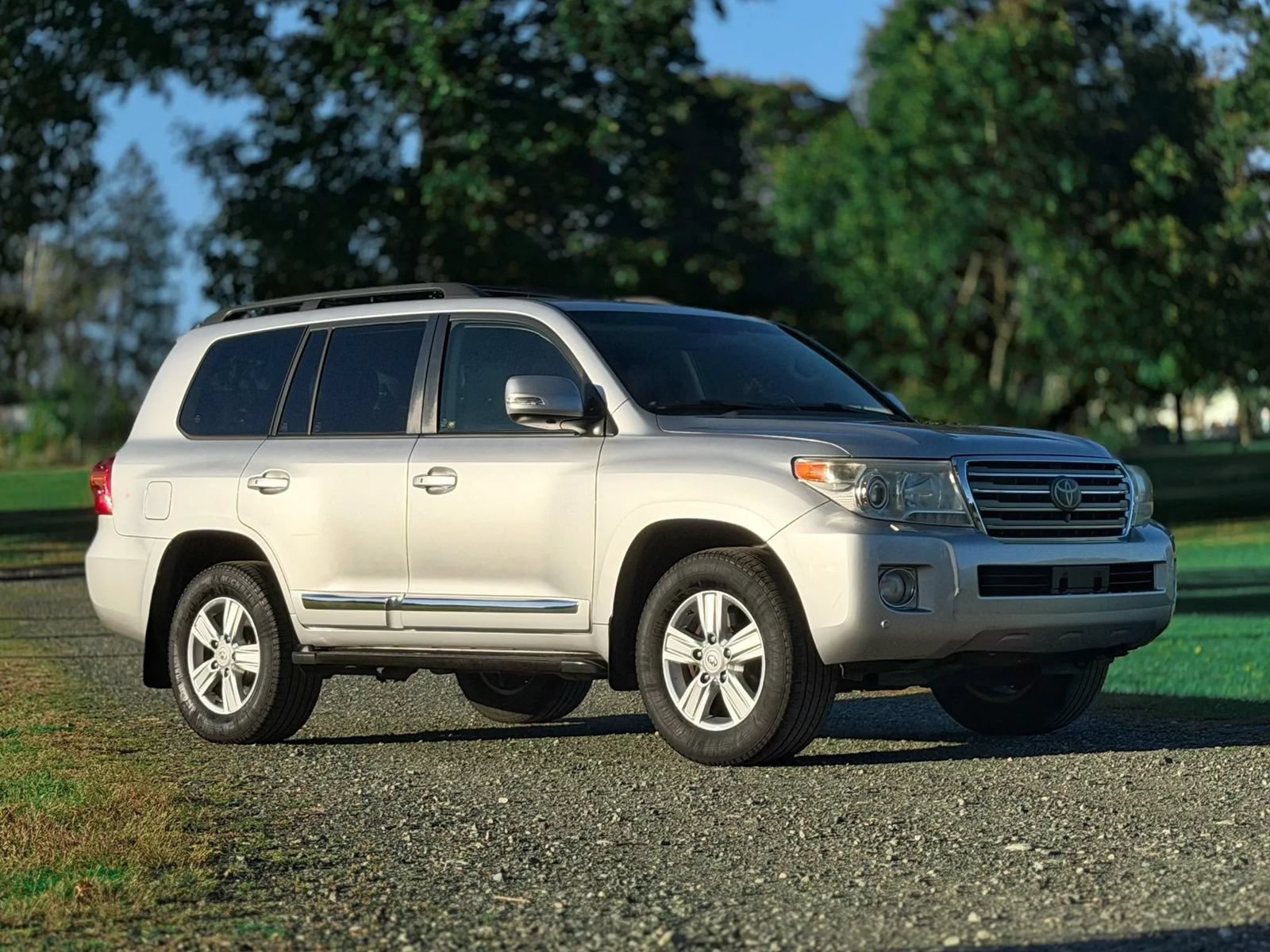 Used 2013 Toyota Land Cruiser AWD/4WD image 3
