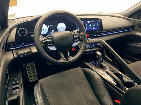 Used 2025 Hyundai Elantra N image 16