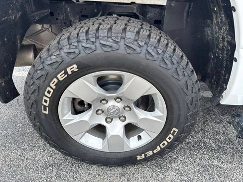 Used 2022 RAM 1500 Big Horn AWD/4WD image 46