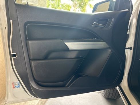 Used 2019 Chevrolet Colorado LT w/ LT Convenience Package image 13