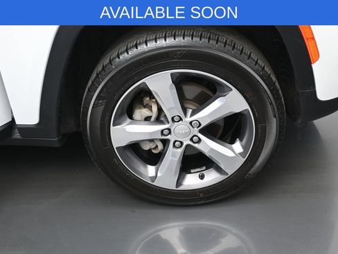 Used 2022 Jeep Grand Cherokee Limited AWD/4WD image 41