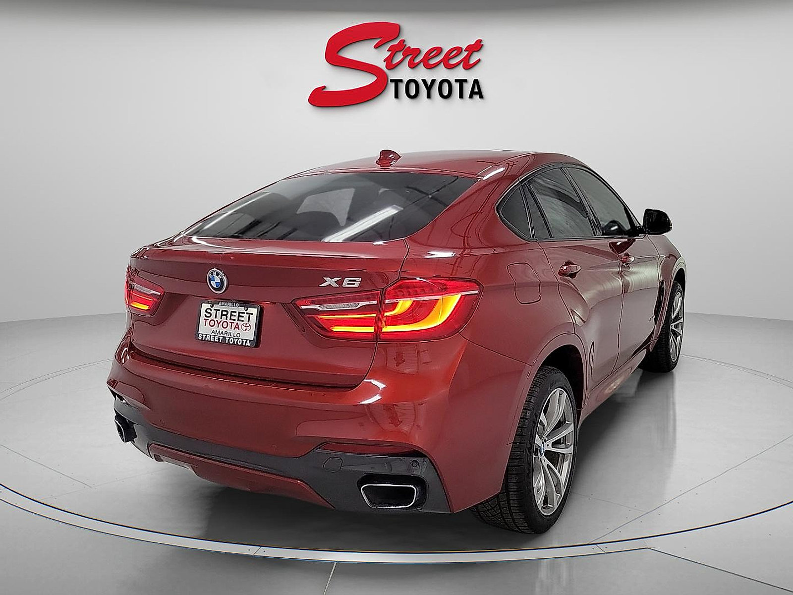 Used 2018 BMW X6 xDrive35i AWD/4WD image 4