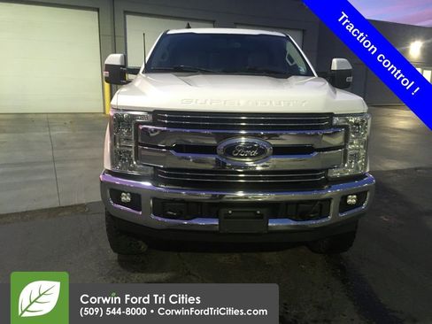 Used 2019 Ford F250 Lariat image 3