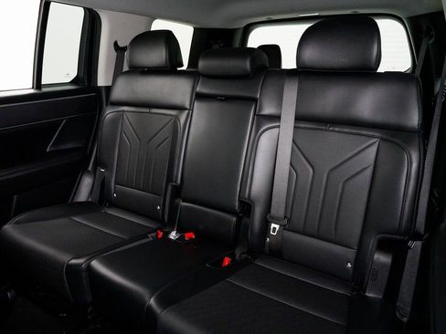 Used 2025 Hyundai Santa Fe XRT image 27