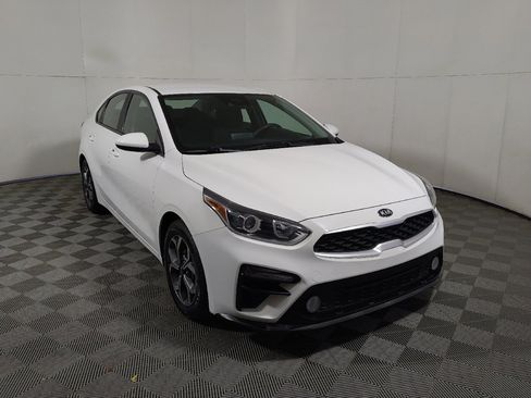 Used 2020 Kia Forte LXS FWD image 14