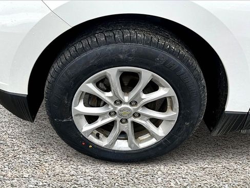 Used 2018 Chevrolet Equinox LT image 9