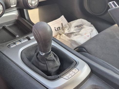 Used 2015 Chevrolet Camaro Z/28 RWD image 9