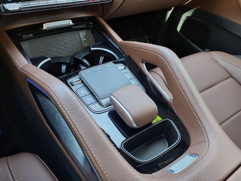 Used 2025 Mercedes-Benz GLE 450e 4MATIC image 22