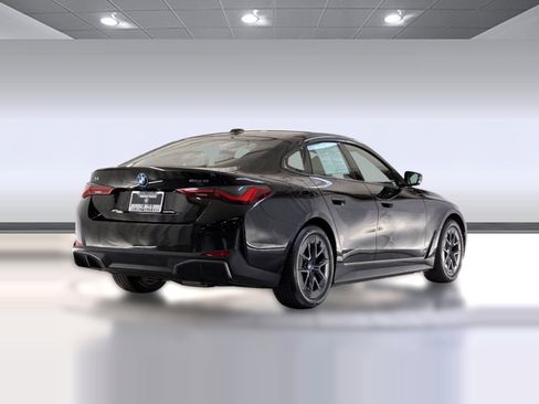 Used 2023 BMW i4 eDrive35 RWD image 8