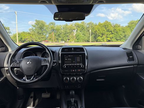 Used 2023 Mitsubishi Outlander Sport SE AWD/4WD image 18