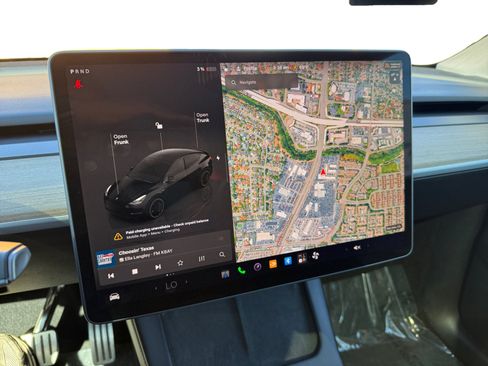 Used 2023 Tesla Model Y Performance AWD/4WD image 12