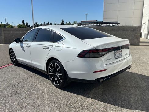Used 2024 Honda Accord Touring image 7