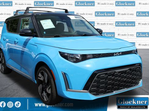Used 2023 Kia Soul GT-Line FWD image 2
