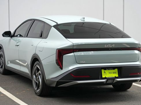 Used 2025 Kia K4 EX FWD image 45