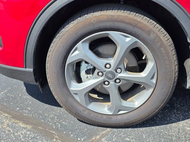 Used 2025 Ford Escape ST-Line w/ Equipment Group 301A FWD image 6