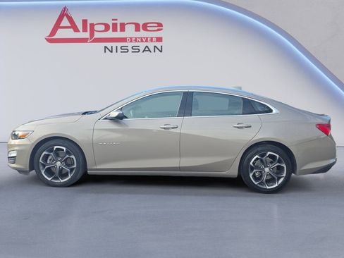 Used 2023 Chevrolet Malibu LT image 2