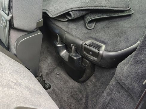 Certified 2022 Volvo XC90 T5 Momentum w/ Climate Package image 28