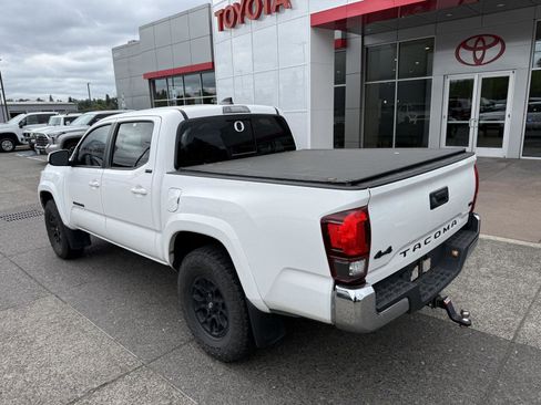 Used 2022 Toyota Tacoma SR5 w/ Black Out Package (TMS) AWD/4WD image 3