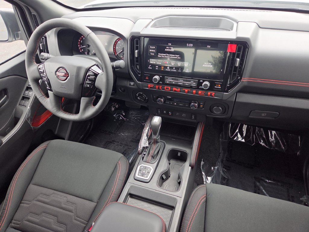 New 2026 Nissan Frontier PRO-4X w/ Tow Package AWD/4WD image 30