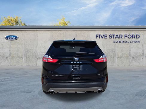 Certified 2022 Ford Edge Titanium image 7