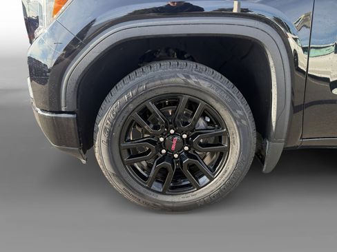 Used 2021 GMC Sierra 1500 Elevation w/ Preferred Package image 9