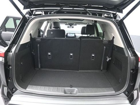 New 2026 Nissan Pathfinder SL image 33