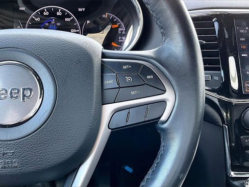 Used 2019 Jeep Grand Cherokee Altitude image 20