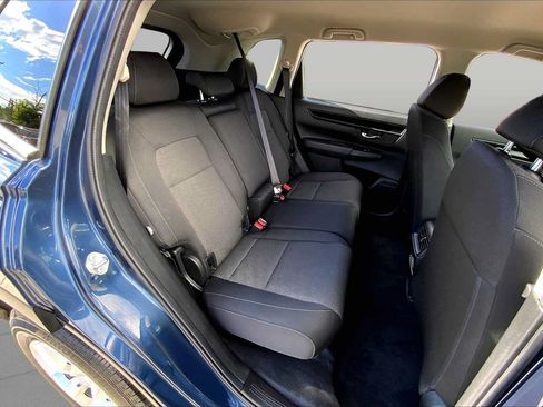 Used 2025 Honda CR-V LX image 17