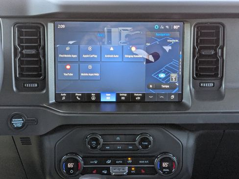 Used 2025 Ford Bronco Big Bend w/ Black Diamond Package image 18