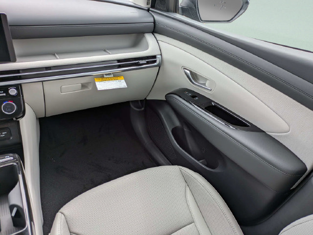 New 2026 Hyundai Tucson Limited AWD/4WD image 17
