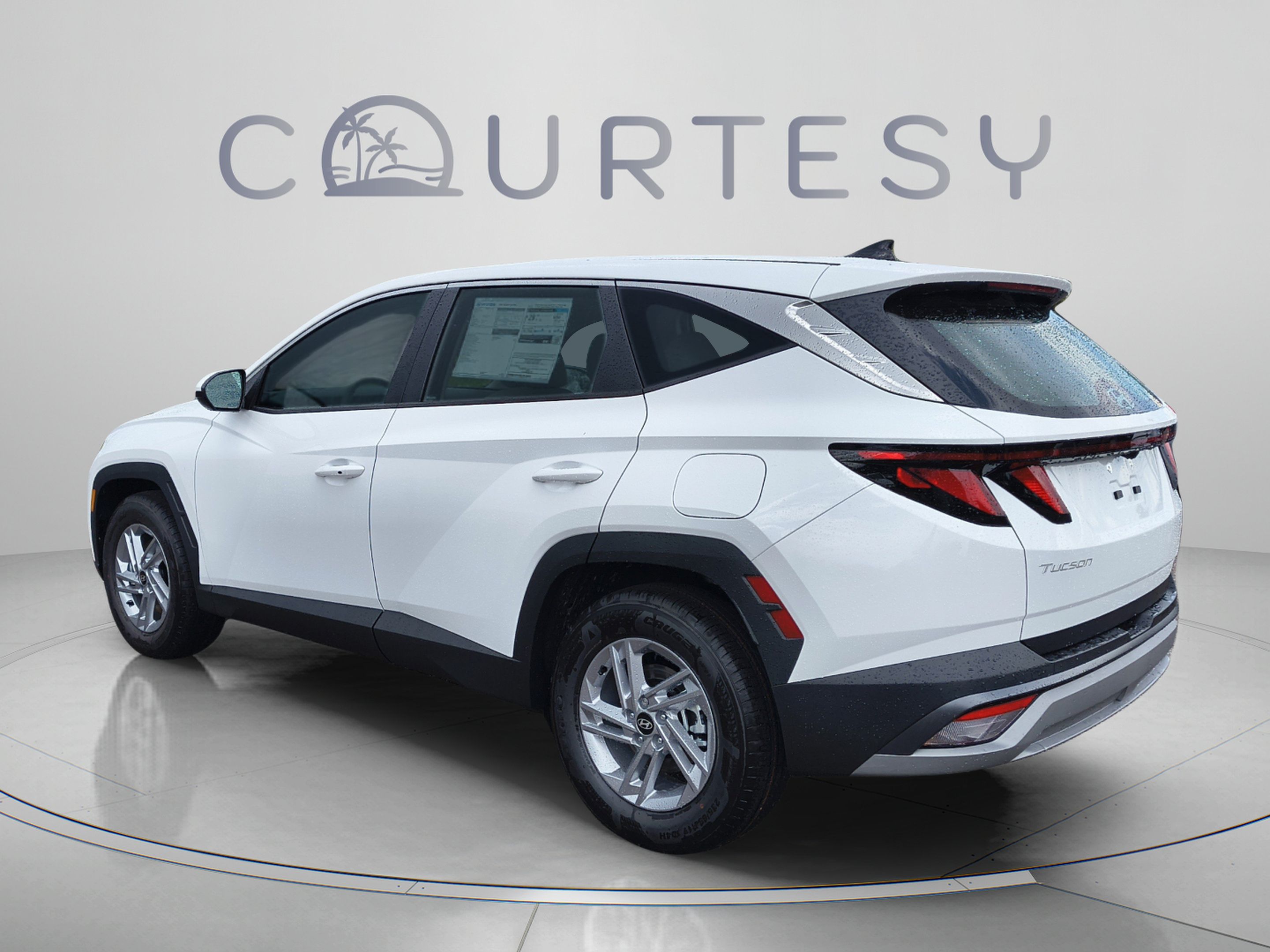 New 2026 Hyundai Tucson SE FWD image 3