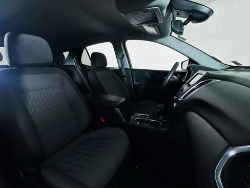 Used 2024 Chevrolet Equinox LT image 23