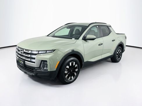 Used 2025 Hyundai Santa Cruz SEL FWD image 3