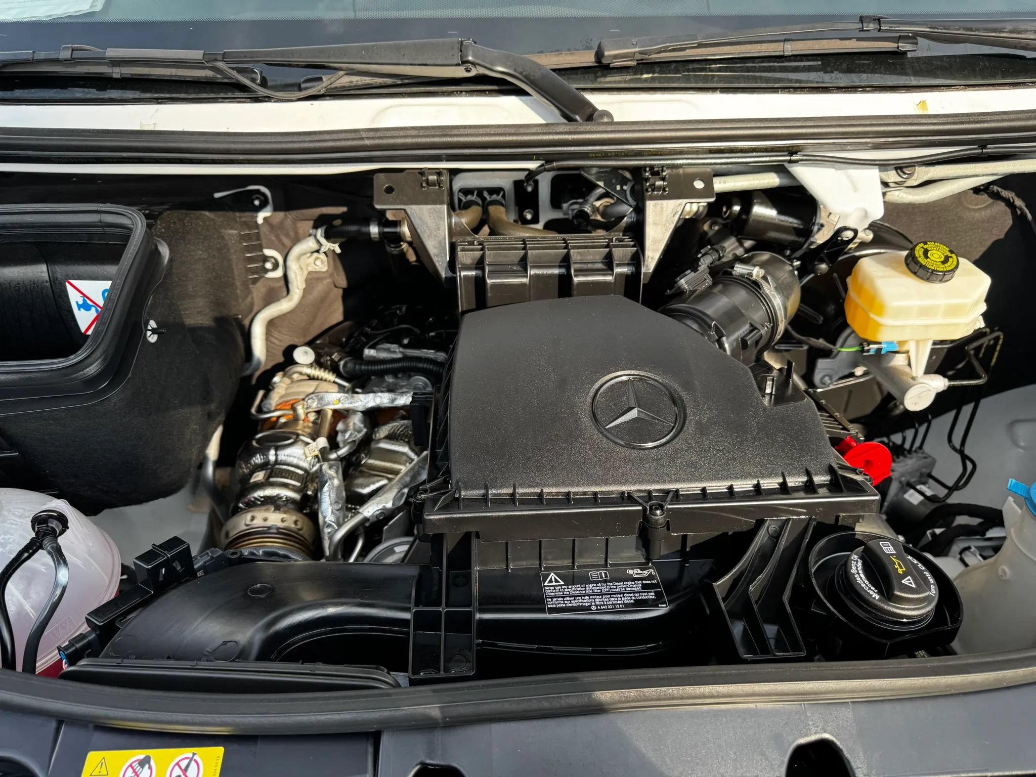Used 2024 Mercedes-Benz Sprinter 2500 image 36