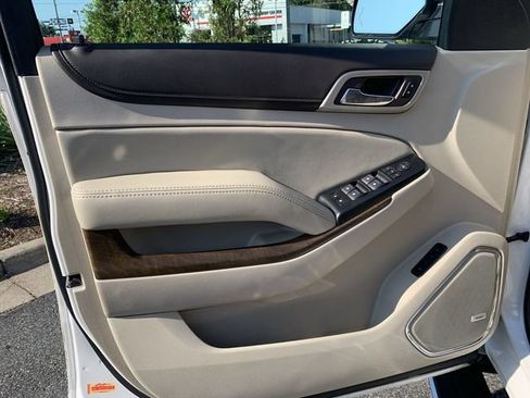 Used 2019 GMC Yukon Denali w/ Denali Ultimate Package AWD/4WD image 17