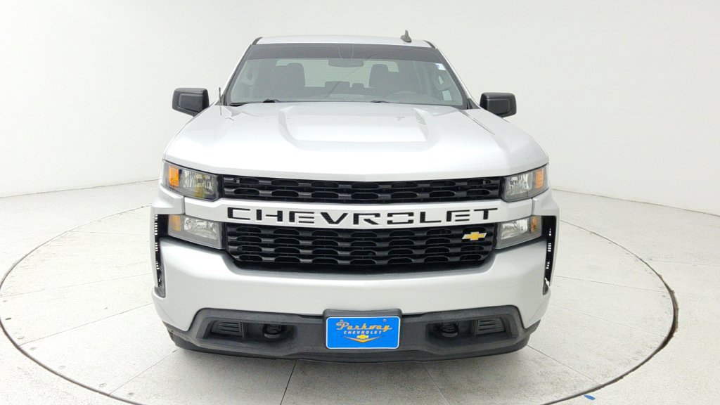 Used 2020 Chevrolet Silverado 1500 Custom w/ Custom Value Package RWD image 2