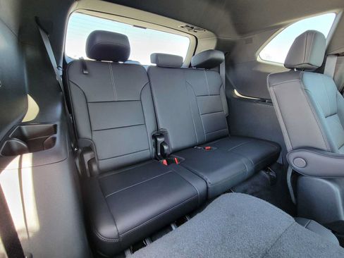 Used 2026 GMC Acadia Elevation w/ Black Edition FWD image 13