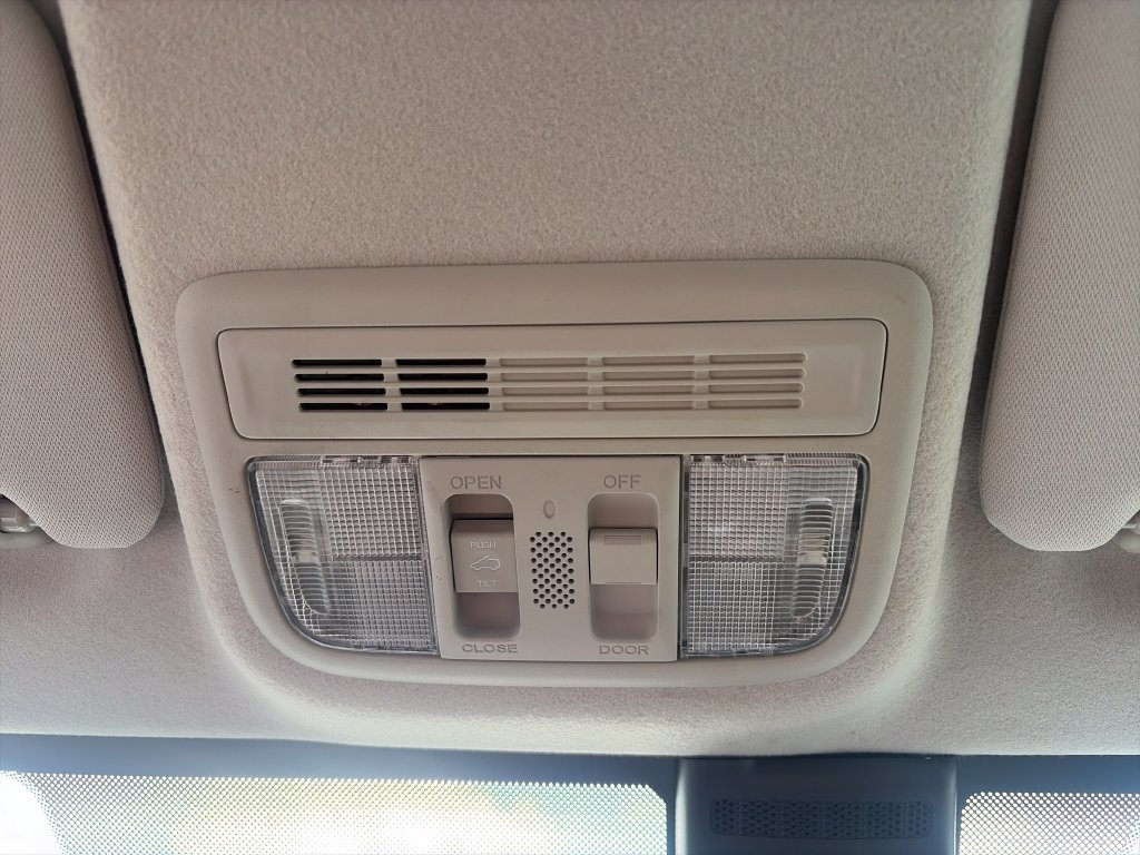 Used 2019 Honda Fit EX image 35