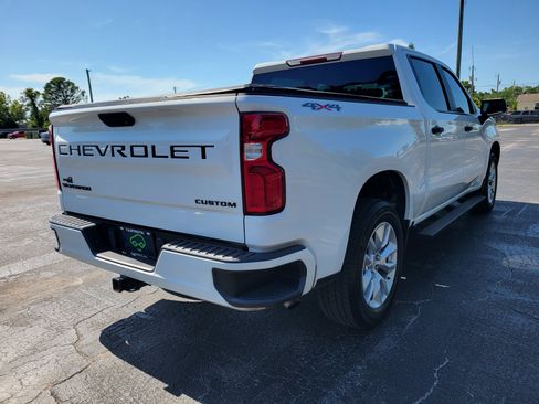 Used 2020 Chevrolet Silverado 1500 Custom w/ Custom Value Package AWD/4WD image 5