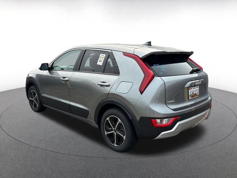 Used 2026 Kia Niro LX FWD image 7