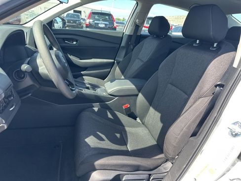 Used 2025 Honda Accord LX image 14