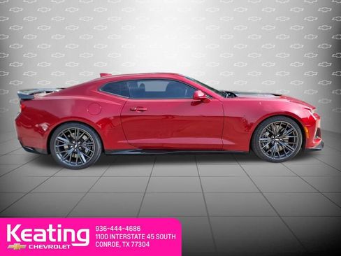 Used 2017 Chevrolet Camaro ZL1 RWD image 4