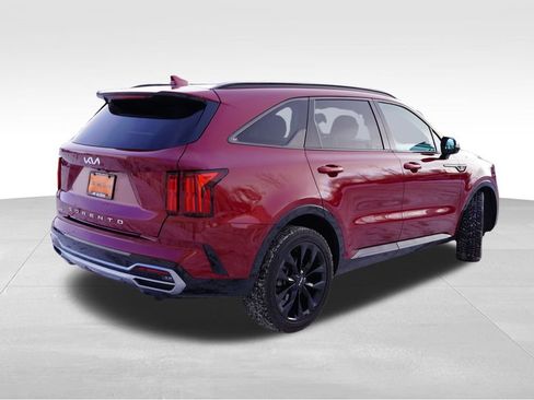 Certified 2022 Kia Sorento SX image 5