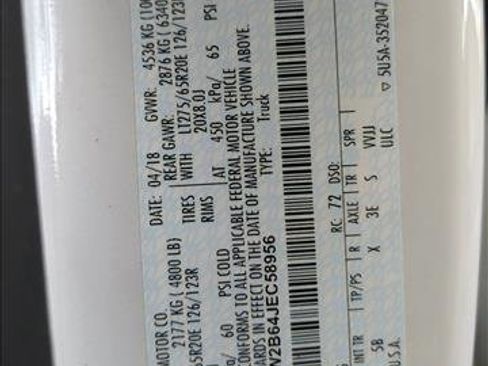 Used 2018 Ford F250 Lariat w/ Chrome Package image 25