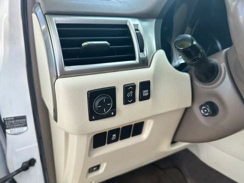 Used 2012 Lexus GX 460 w/ Comfort Plus Pkg AWD/4WD image 35