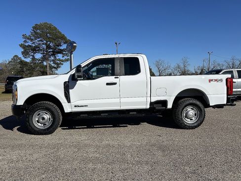 New 2026 Ford F250 XL w/ XL Off-Road Package AWD/4WD image 1