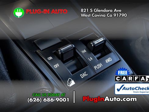 Used 2020 Lexus GX 460 Premium w/ Premium Package image 28