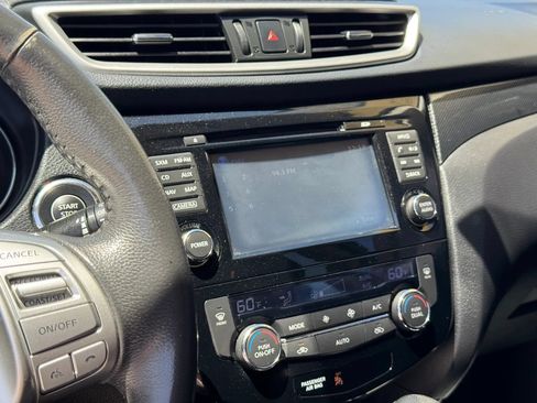 Used 2014 Nissan Rogue SL w/ SL Premium Package AWD/4WD image 19