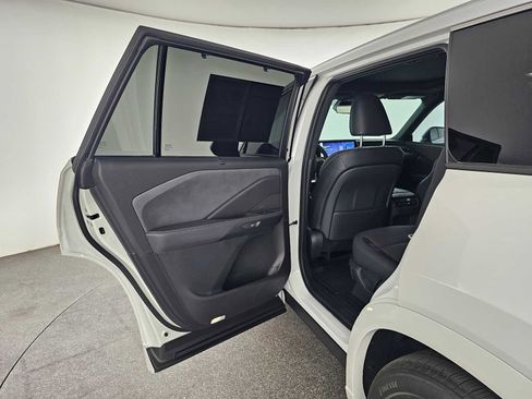 Used 2025 Lexus TX 350 AWD image 17