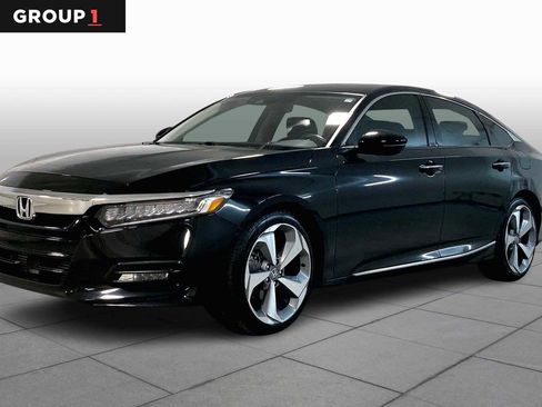 Used 2020 Honda Accord Touring image 1